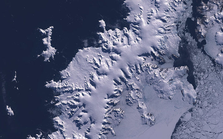 Antarctic glacier once retreated at breakneck 50 metres a day